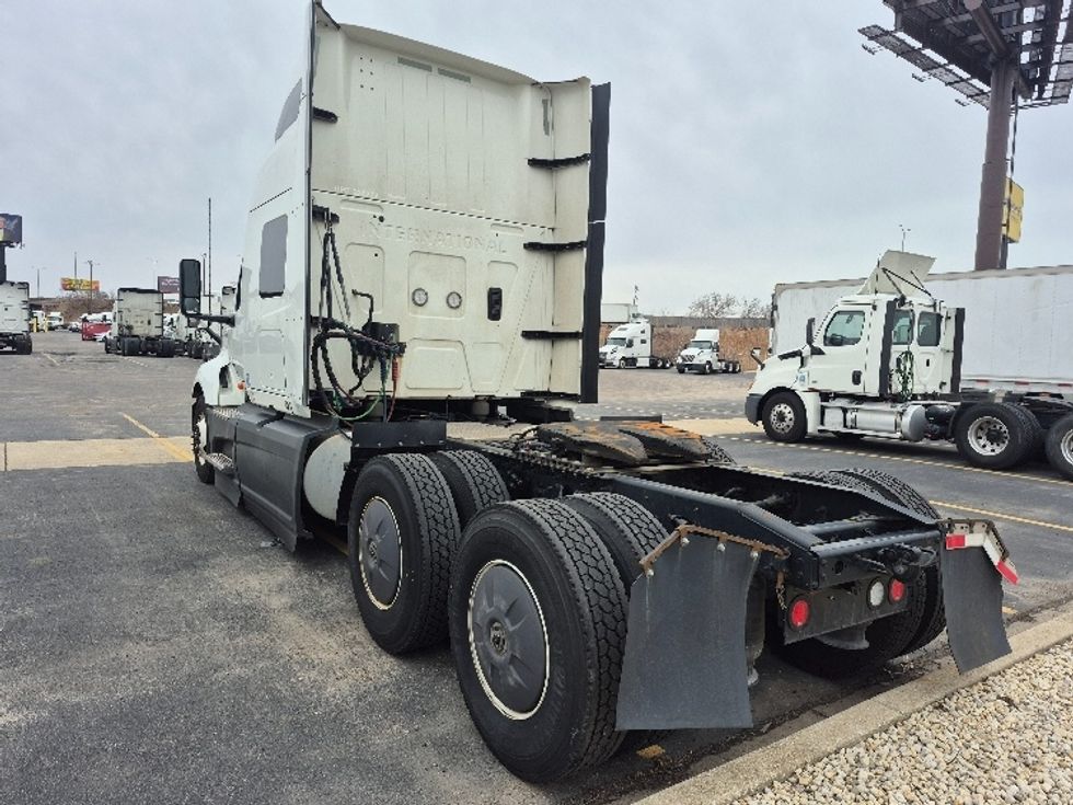 Sleeper Tractor-Heavy Duty Tractors-International-2023-LT625-East Chicago-IN-692,544\n\t\tmiles-$ 37,000 - Image 5