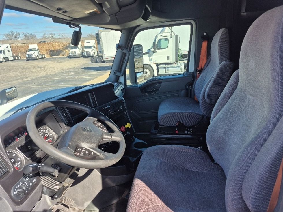 Sleeper Tractor-Heavy Duty Tractors-International-2023-LT625-East Chicago-IN-696,594\n\t\tmiles-$ 36,500 - Image 10