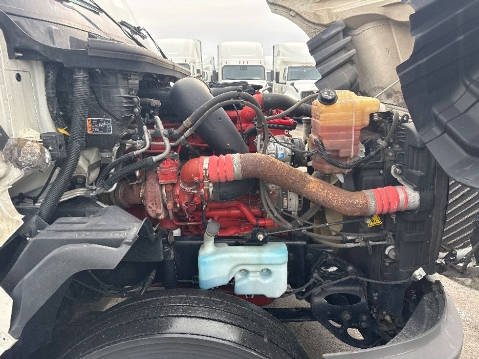 Sleeper Tractor-Heavy Duty Tractors-International-2023-LT625-East Chicago-IN-697,827\n\t\tmiles-$ 36,500 - Image 19