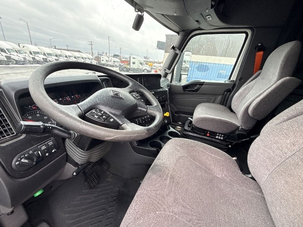 Sleeper Tractor-Heavy Duty Tractors-International-2023-LT625-East Chicago-IN-698,286\n\t\tmiles-$ 36,250 - Image 10