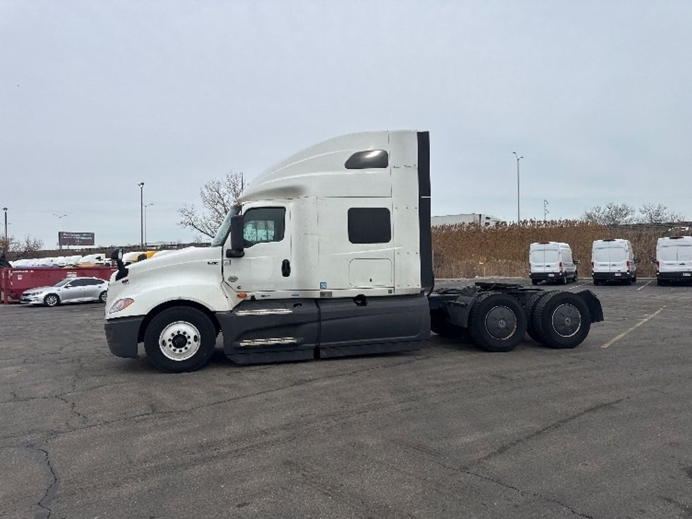 Sleeper Tractor-Heavy Duty Tractors-International-2023-LT625-East Chicago-IN-706,340\n\t\tmiles-$ 35,500 - Image 4
