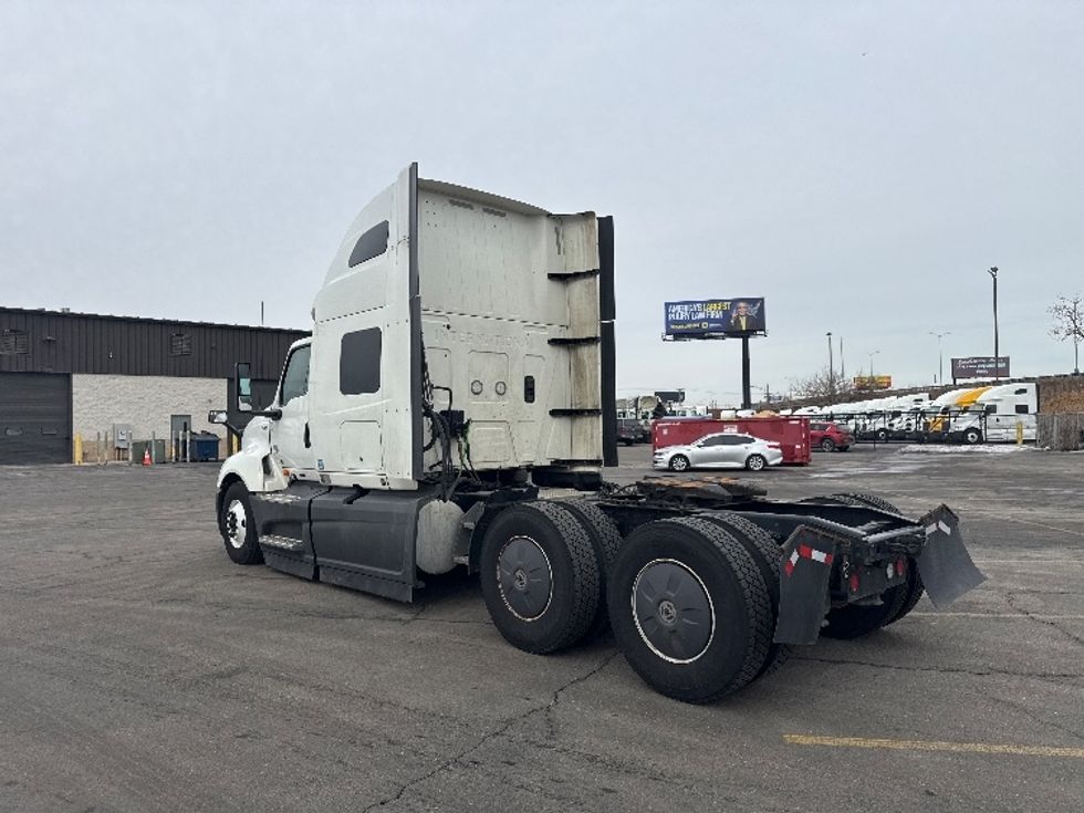 Sleeper Tractor-Heavy Duty Tractors-International-2023-LT625-East Chicago-IN-706,340\n\t\tmiles-$ 35,500 - Image 5