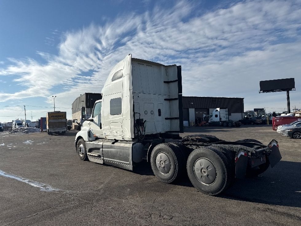 Sleeper Tractor-Heavy Duty Tractors-International-2023-LT625-East Chicago-IN-716,209\n\t\tmiles-$ 34,750 - Image 5