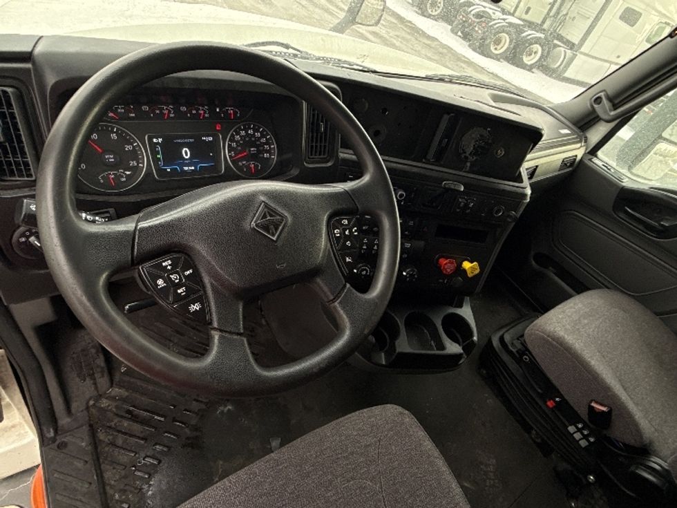 Sleeper Tractor-Heavy Duty Tractors-International-2023-LT625-East Chicago-IN-727,948\n\t\tmiles-$ 34,000 - Image 10