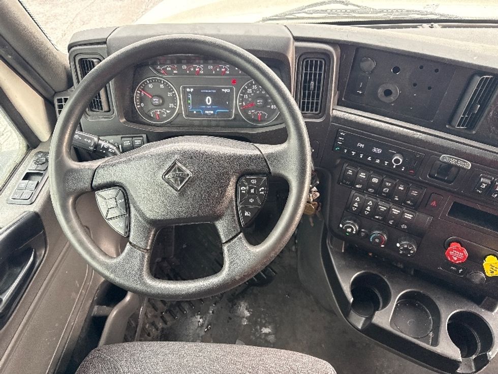 Sleeper Tractor-Heavy Duty Tractors-International-2023-LT625-East Chicago-IN-727,948\n\t\tmiles-$ 34,000 - Image 11