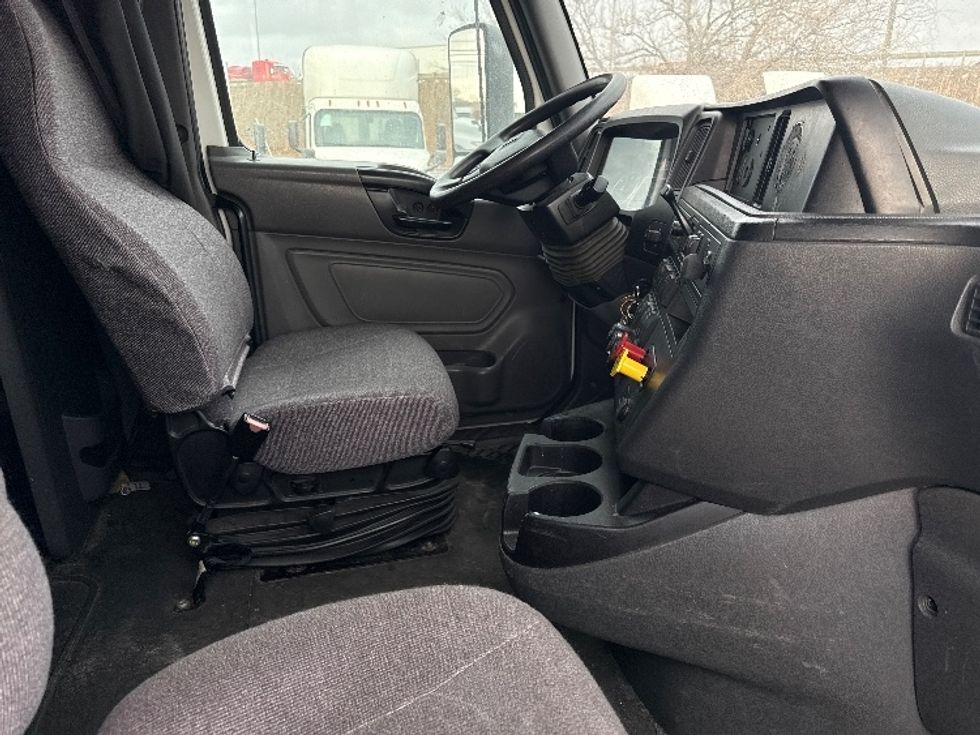 Sleeper Tractor-Heavy Duty Tractors-International-2023-LT625-East Chicago-IN-727,948\n\t\tmiles-$ 34,000 - Image 15