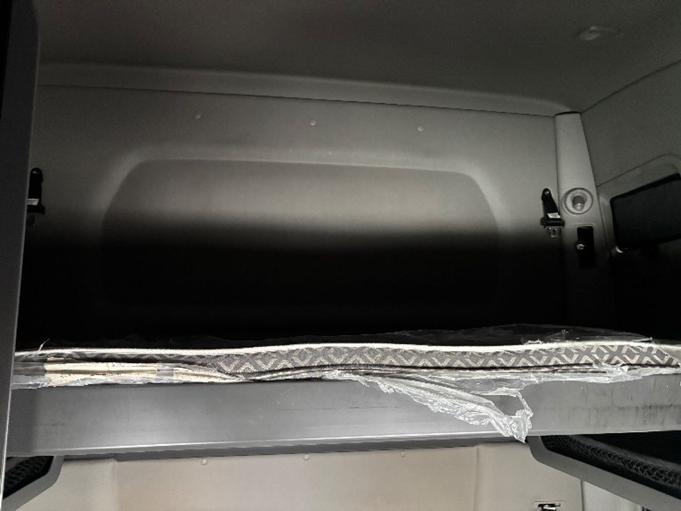 Sleeper Tractor-Heavy Duty Tractors-International-2023-LT625-East Chicago-IN-727,948\n\t\tmiles-$ 34,000 - Image 23