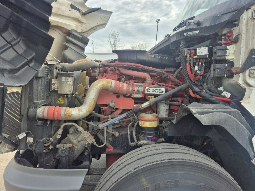 Sleeper Tractor-Heavy Duty Tractors-International-2023-LT625-East Chicago-IN-728,981\n\t\tmiles-$ 34,000 - Image 20