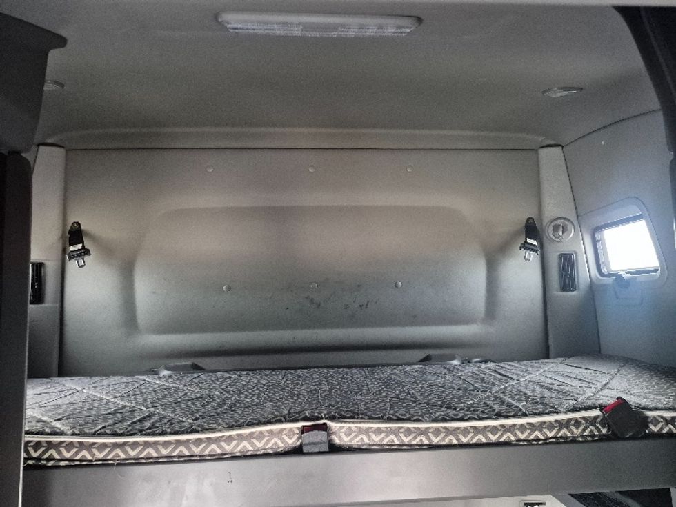 Sleeper Tractor-Heavy Duty Tractors-International-2023-LT625-East Chicago-IN-728,981\n\t\tmiles-$ 34,000 - Image 22