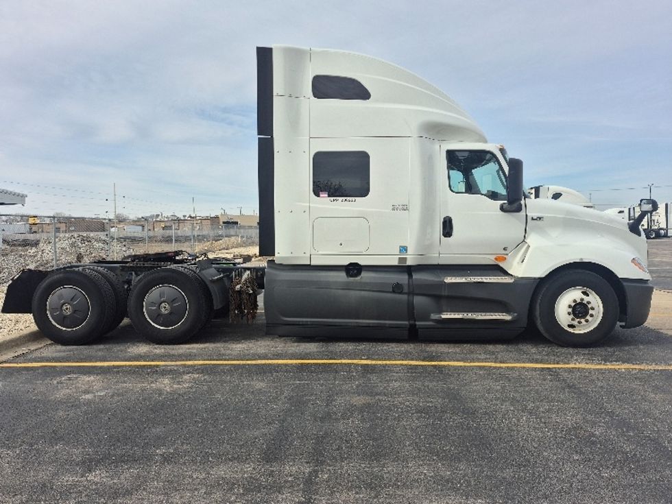 Sleeper Tractor-Heavy Duty Tractors-International-2023-LT625-East Chicago-IN-728,981\n\t\tmiles-$ 34,000 - Image 8