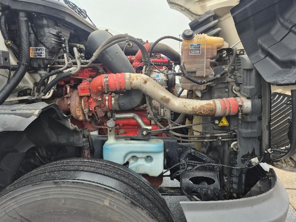 Sleeper Tractor-Heavy Duty Tractors-International-2023-LT625-East Chicago-IN-731,084\n\t\tmiles-$ 34,000 - Image 21