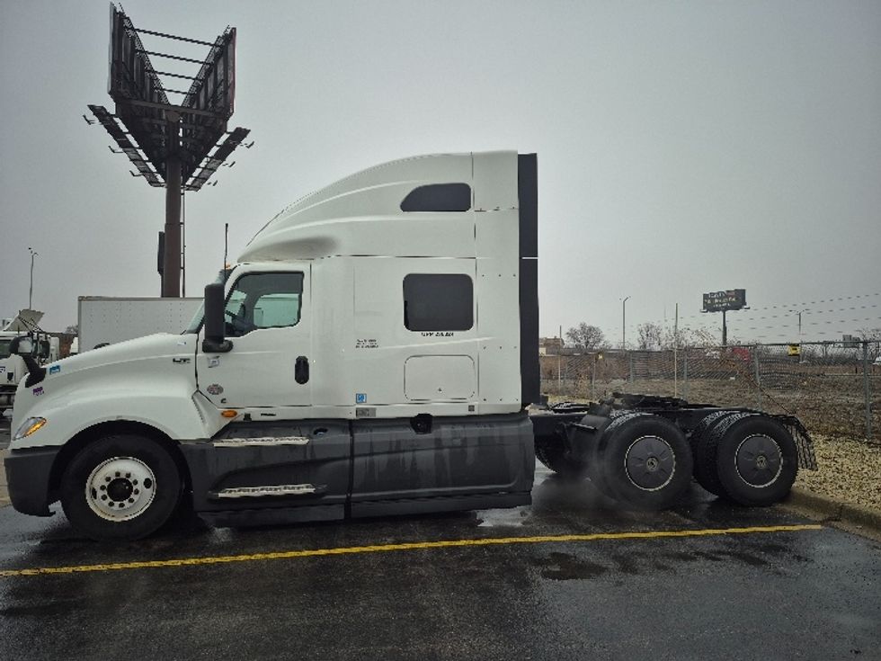 Sleeper Tractor-Heavy Duty Tractors-International-2023-LT625-East Chicago-IN-731,084\n\t\tmiles-$ 34,000 - Image 4