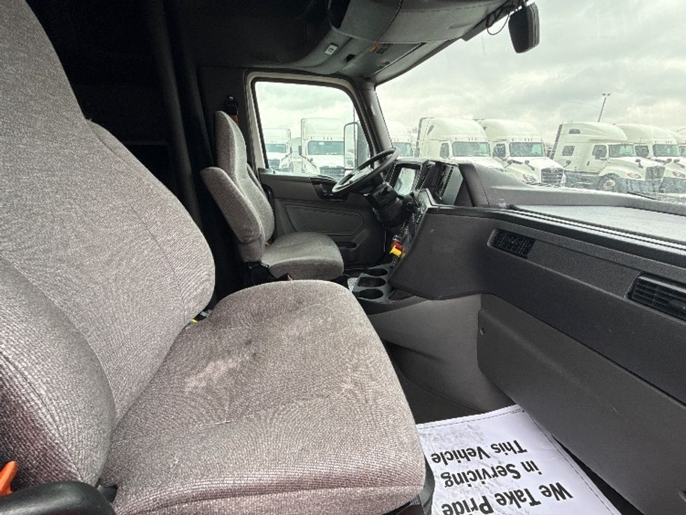 Sleeper Tractor-Heavy Duty Tractors-International-2023-LT625-East Chicago-IN-734,325\n\t\tmiles-$ 34,000 - Image 15