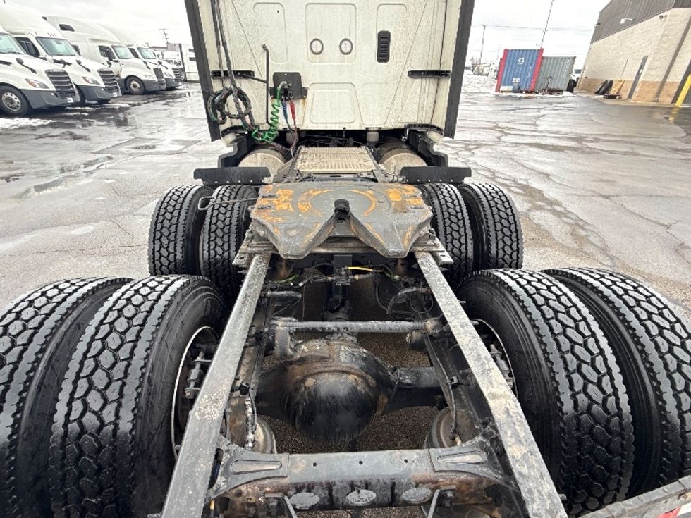 Sleeper Tractor-Heavy Duty Tractors-International-2023-LT625-East Chicago-IN-734,325\n\t\tmiles-$ 34,000 - Image 6