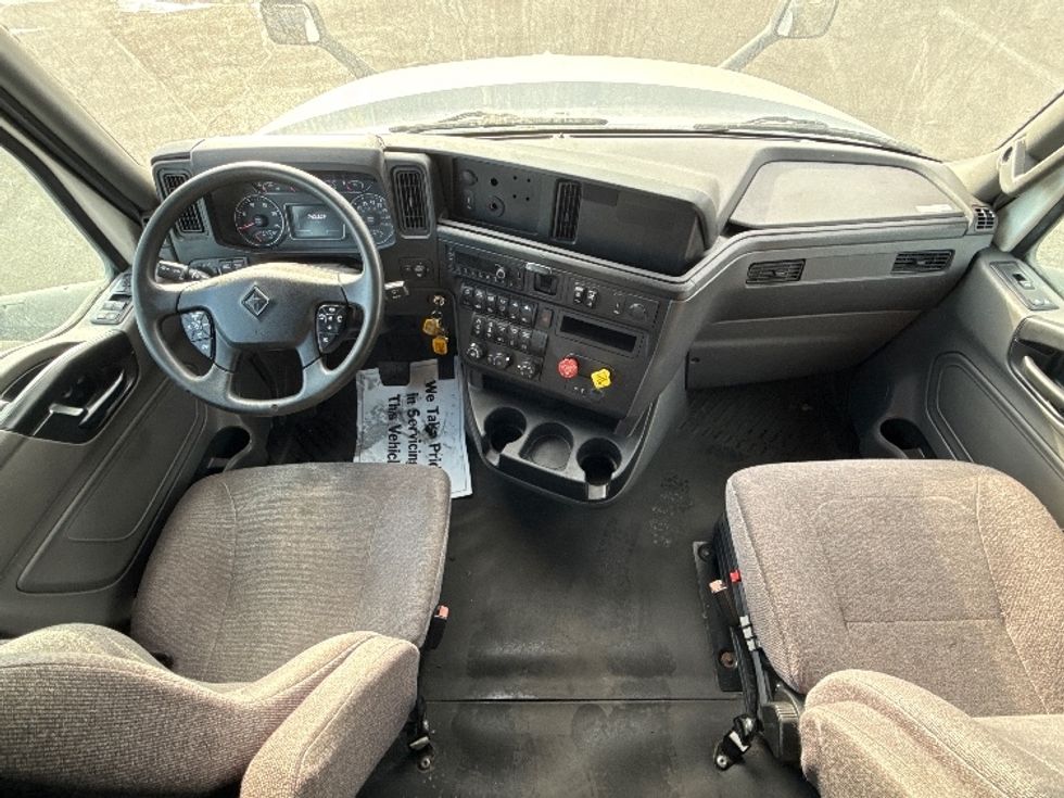 Sleeper Tractor-Heavy Duty Tractors-International-2023-LT625-East Chicago-IN-743,830\n\t\tmiles-$ 34,000 - Image 12