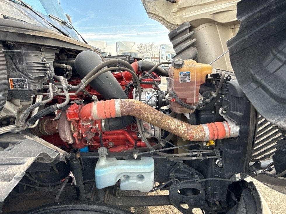 Sleeper Tractor-Heavy Duty Tractors-International-2023-LT625-East Chicago-IN-743,830\n\t\tmiles-$ 34,000 - Image 20