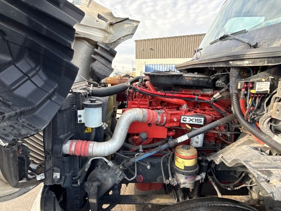 Sleeper Tractor-Heavy Duty Tractors-International-2023-LT625-East Chicago-IN-743,830\n\t\tmiles-$ 34,000 - Image 21