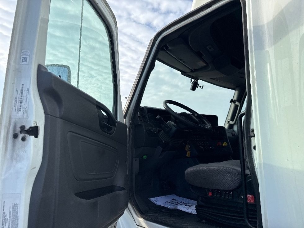 Sleeper Tractor-Heavy Duty Tractors-International-2023-LT625-East Chicago-IN-743,830\n\t\tmiles-$ 34,000 - Image 9