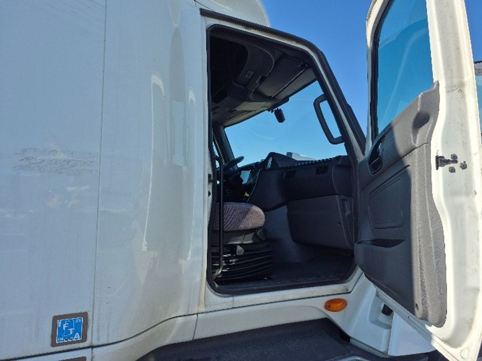 Sleeper Tractor-Heavy Duty Tractors-International-2023-LT625-East Chicago-IN-745,908\n\t\tmiles-$ 34,000 - Image 13