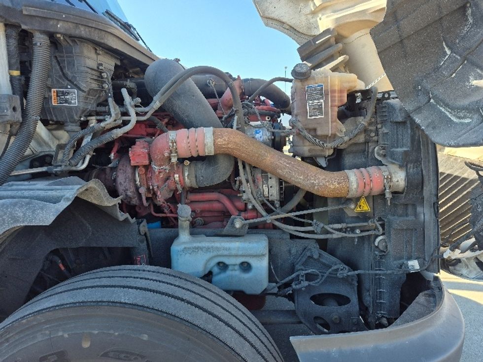 Sleeper Tractor-Heavy Duty Tractors-International-2023-LT625-East Chicago-IN-745,908\n\t\tmiles-$ 34,000 - Image 21