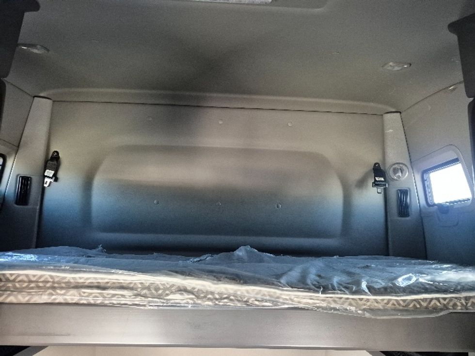 Sleeper Tractor-Heavy Duty Tractors-International-2023-LT625-East Chicago-IN-745,908\n\t\tmiles-$ 34,000 - Image 22