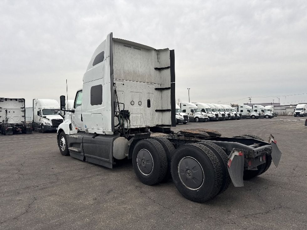 Sleeper Tractor-Heavy Duty Tractors-International-2023-LT625-East Chicago-IN-747,550\n\t\tmiles-$ 34,000 - Image 5