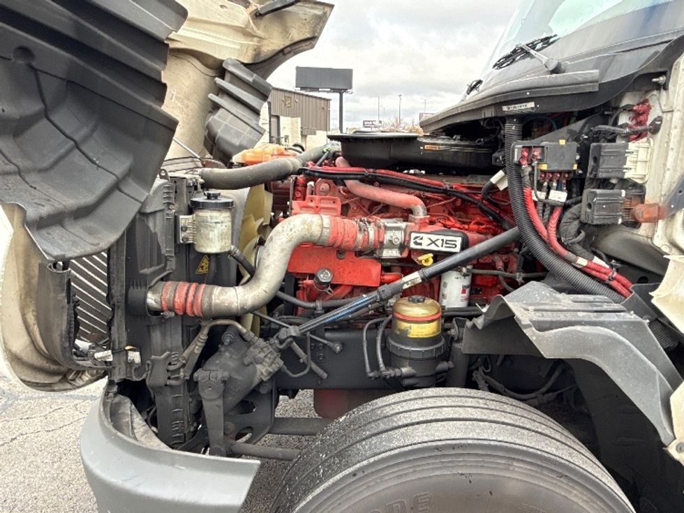 Sleeper Tractor-Heavy Duty Tractors-International-2023-LT625-East Chicago-IN-751,568\n\t\tmiles-$ 34,000 - Image 21