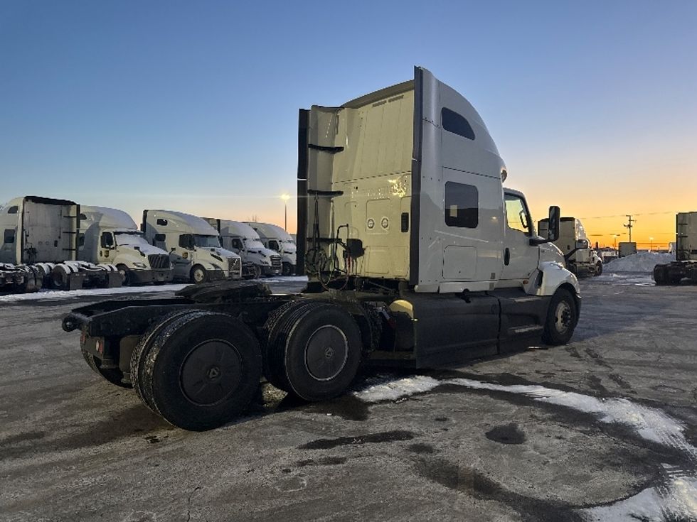 Sleeper Tractor-Heavy Duty Tractors-International-2023-LT625-East Chicago-IN-751,568\n\t\tmiles-$ 34,000 - Image 7