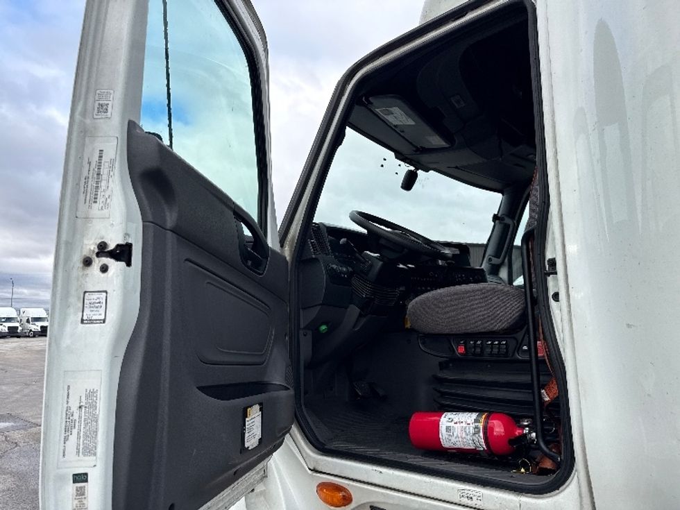 Sleeper Tractor-Heavy Duty Tractors-International-2023-LT625-East Chicago-IN-751,568\n\t\tmiles-$ 34,000 - Image 9