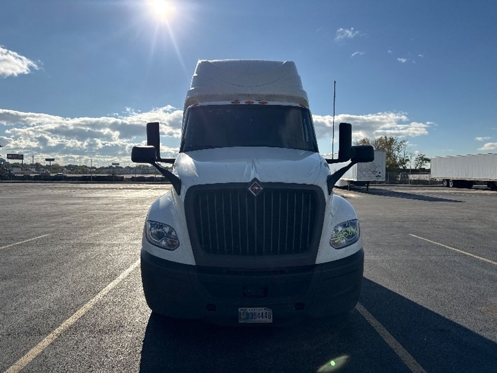 Sleeper Tractor-Heavy Duty Tractors-International-2023-LT625-East Chicago-IN-756,290\n\t\tmiles-$ 39,250 - Image 2