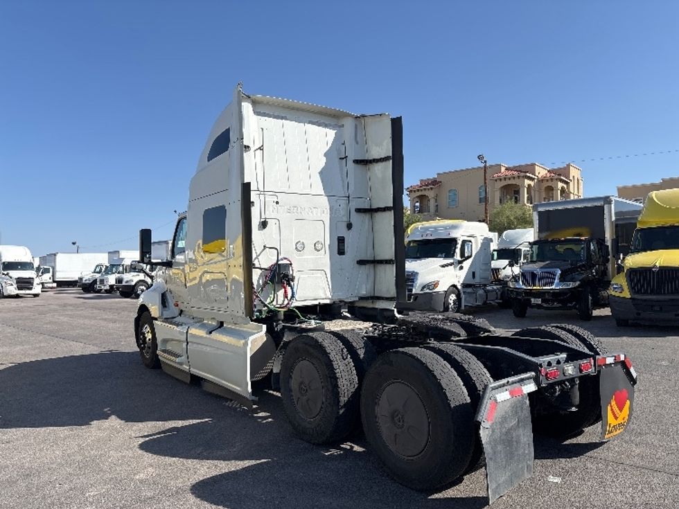 Sleeper Tractor-Heavy Duty Tractors-International-2023-LT625-El Paso-TX-463,514\n\t\tmiles-$ 69,750 - Image 5