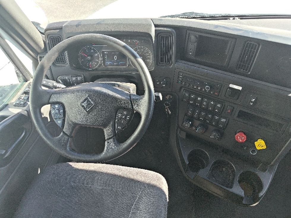 Sleeper Tractor-Heavy Duty Tractors-International-2023-LT625-El Paso-TX-713,727\n\t\tmiles-$ 45,250 - Image 11