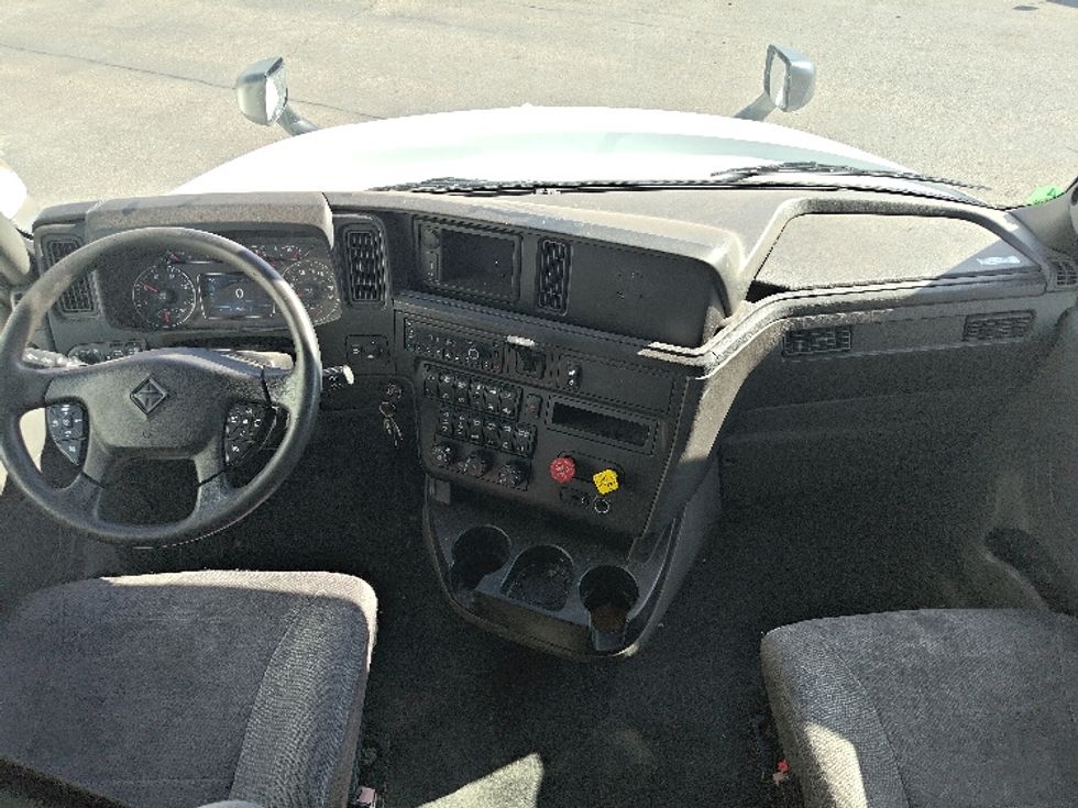 Sleeper Tractor-Heavy Duty Tractors-International-2023-LT625-El Paso-TX-713,727\n\t\tmiles-$ 45,250 - Image 12