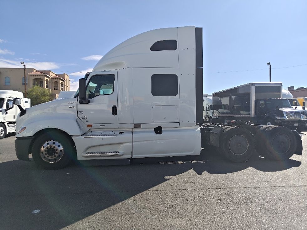 Sleeper Tractor-Heavy Duty Tractors-International-2023-LT625-El Paso-TX-713,727\n\t\tmiles-$ 45,250 - Image 4