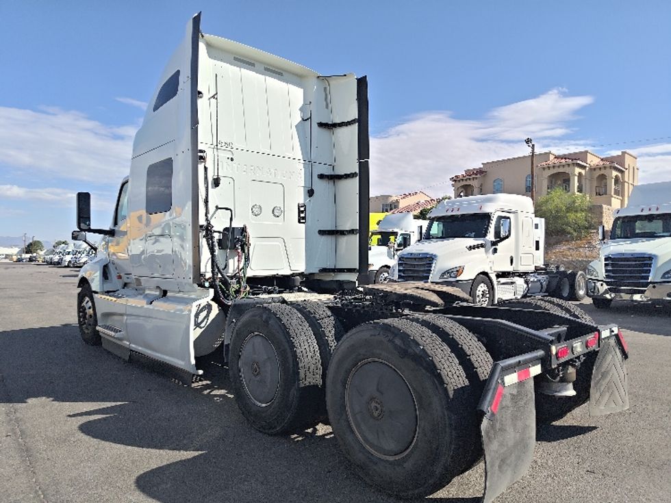 Sleeper Tractor-Heavy Duty Tractors-International-2023-LT625-El Paso-TX-713,727\n\t\tmiles-$ 45,250 - Image 5