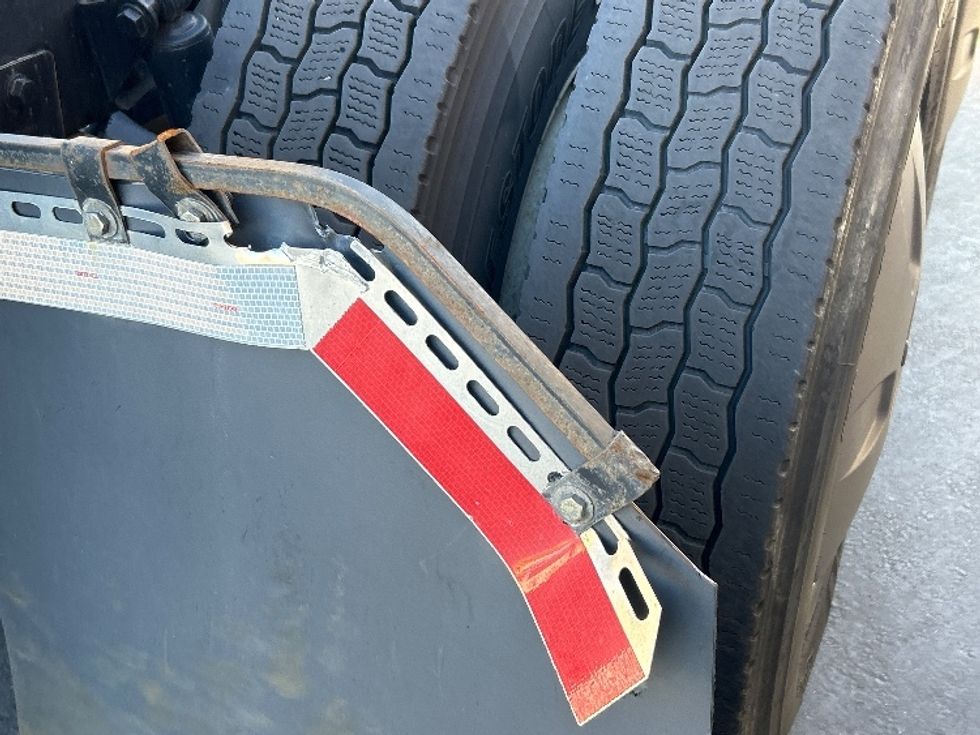 Sleeper Tractor-Heavy Duty Tractors-International-2023-LT625-Fontana-CA-511,277\n\t\tmiles-$ 61,750 - Image 25