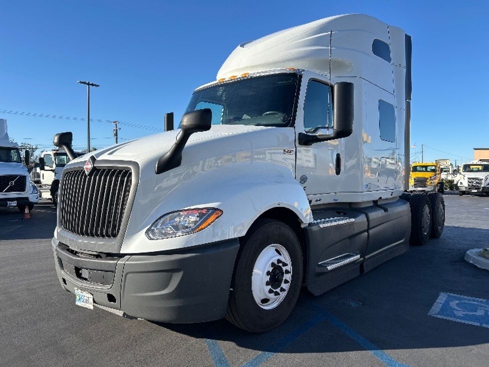 Sleeper Tractor-Heavy Duty Tractors-International-2023-LT625-Fontana-CA-511,277\n\t\tmiles-$ 61,750 - Image 3