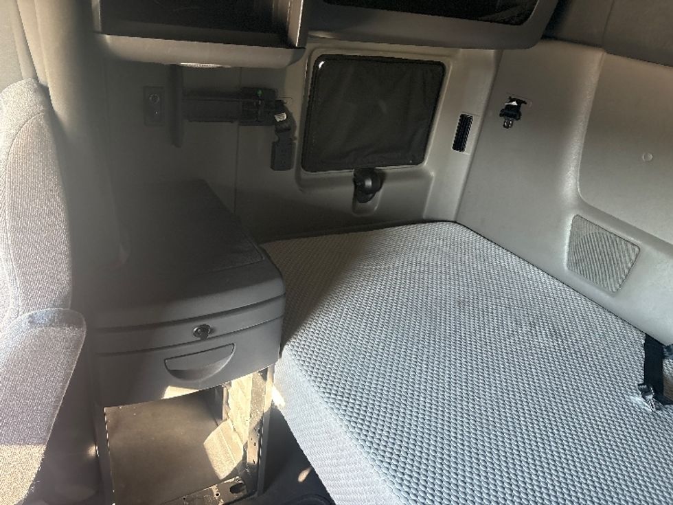 Sleeper Tractor-Heavy Duty Tractors-International-2023-LT625-Fontana-CA-512,936\n\t\tmiles-$ 63,750 - Image 19