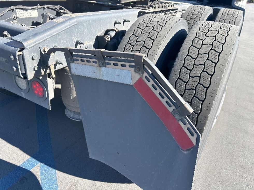 Sleeper Tractor-Heavy Duty Tractors-International-2023-LT625-Fontana-CA-512,936\n\t\tmiles-$ 63,750 - Image 23