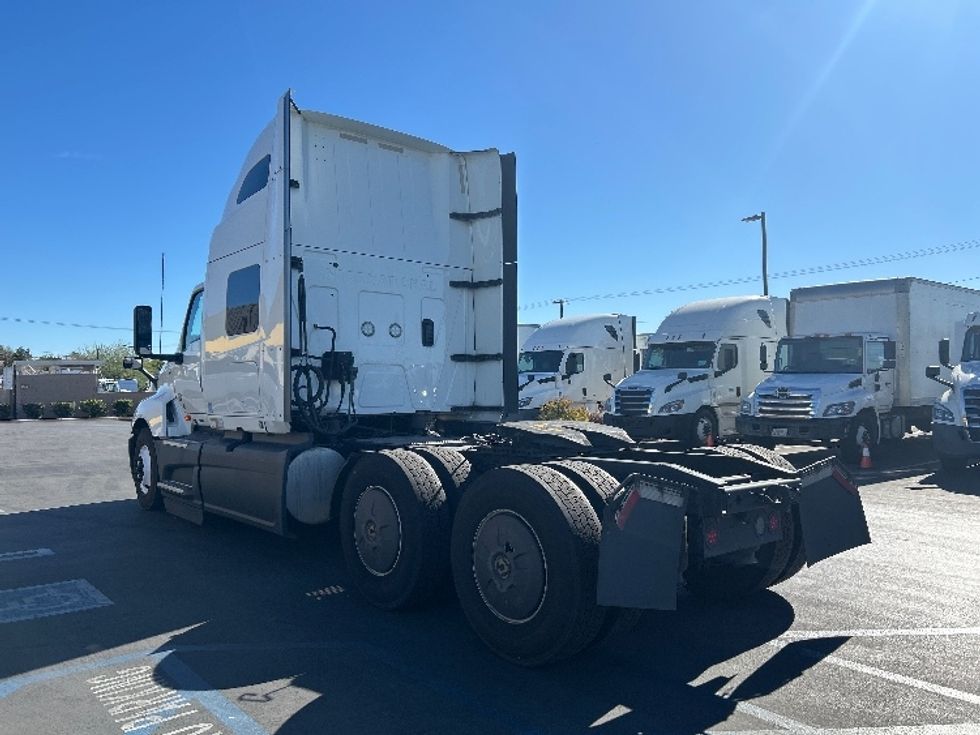 Sleeper Tractor-Heavy Duty Tractors-International-2023-LT625-Fontana-CA-512,936\n\t\tmiles-$ 63,750 - Image 5
