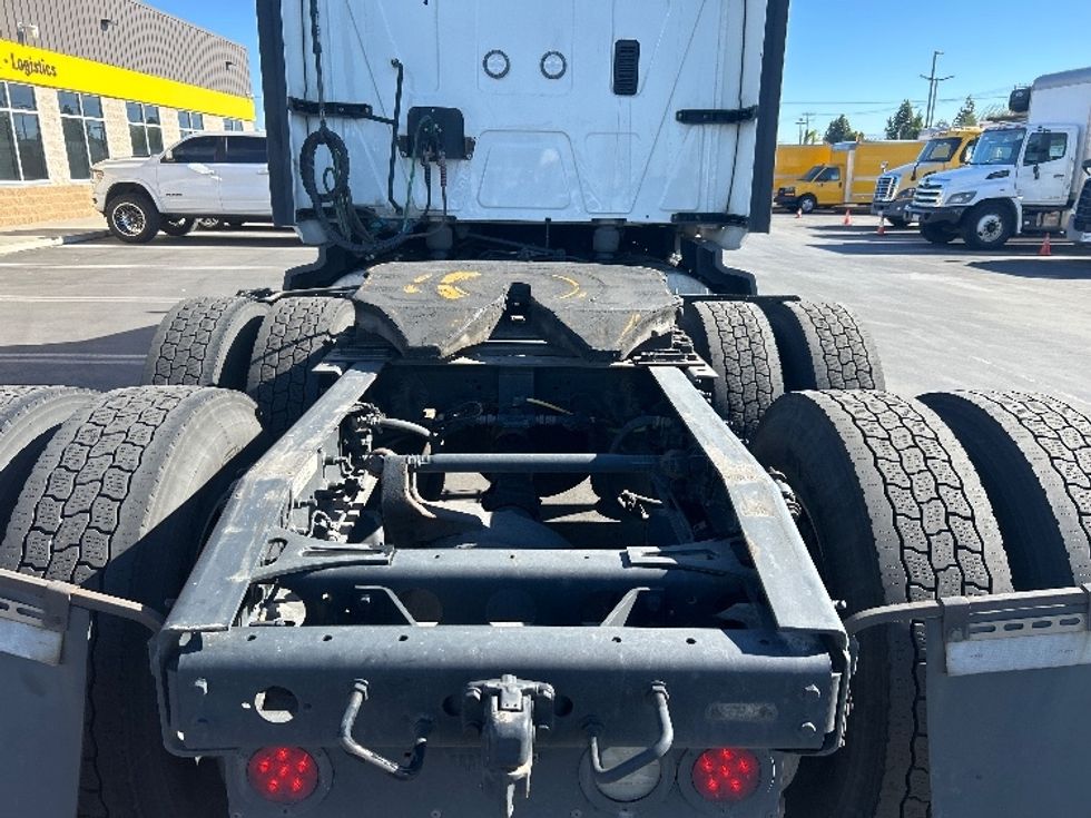 Sleeper Tractor-Heavy Duty Tractors-International-2023-LT625-Fontana-CA-512,936\n\t\tmiles-$ 63,750 - Image 6