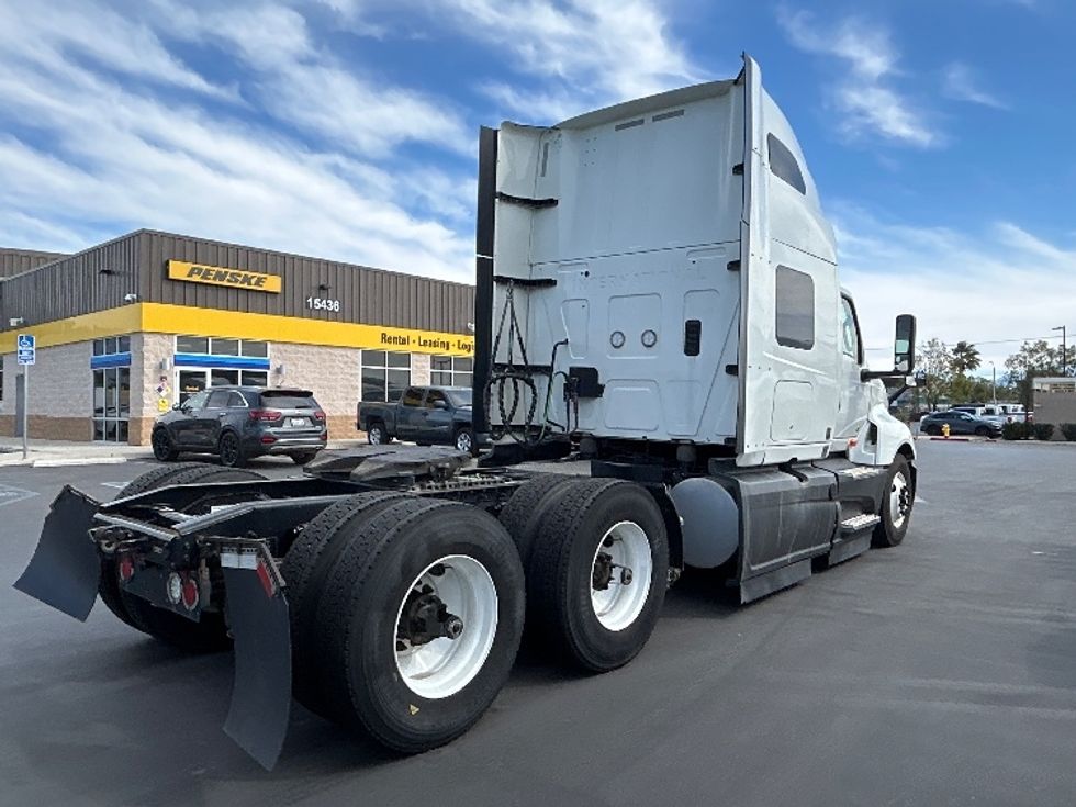 Sleeper Tractor-Heavy Duty Tractors-International-2023-LT625-Fontana-CA-535,015\n\t\tmiles-$ 59,000 - Image 7