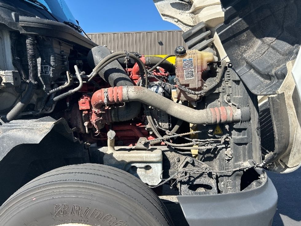 Sleeper Tractor-Heavy Duty Tractors-International-2023-LT625-Fontana-CA-543,628\n\t\tmiles-$ 58,250 - Image 20