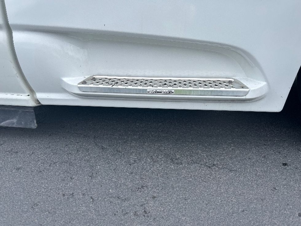 Sleeper Tractor-Heavy Duty Tractors-International-2023-LT625-Fontana-CA-546,351\n\t\tmiles-$ 73,750 - Image 26