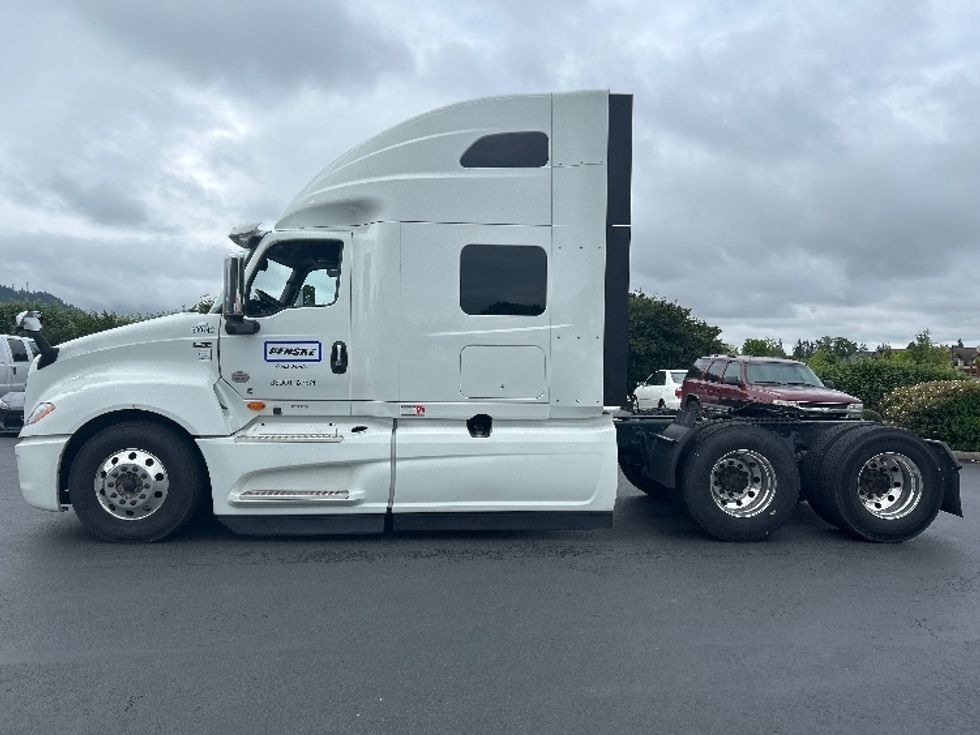 Sleeper Tractor-Heavy Duty Tractors-International-2023-LT625-Fontana-CA-546,351\n\t\tmiles-$ 73,750 - Image 4