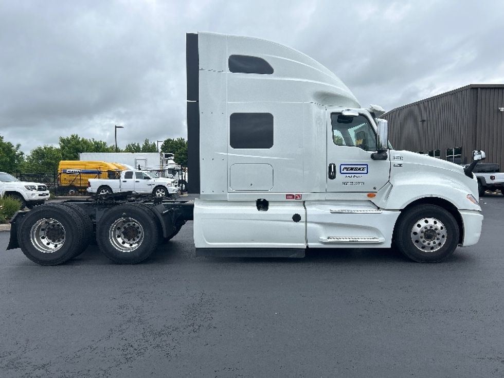 Sleeper Tractor-Heavy Duty Tractors-International-2023-LT625-Fontana-CA-546,351\n\t\tmiles-$ 73,750 - Image 8