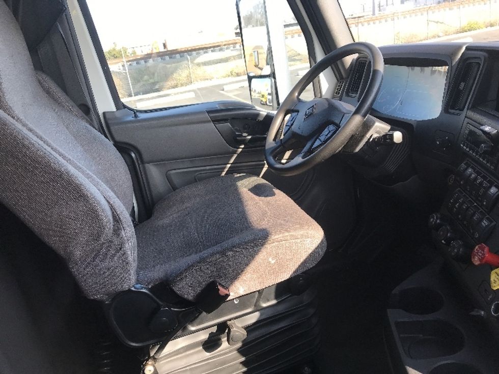 Sleeper Tractor-Heavy Duty Tractors-International-2023-LT625-Fontana-CA-552,029\n\t\tmiles-$ 77,250 - Image 15