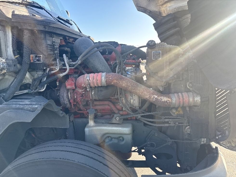 Sleeper Tractor-Heavy Duty Tractors-International-2023-LT625-Fontana-CA-617,245\n\t\tmiles-$ 52,500 - Image 20