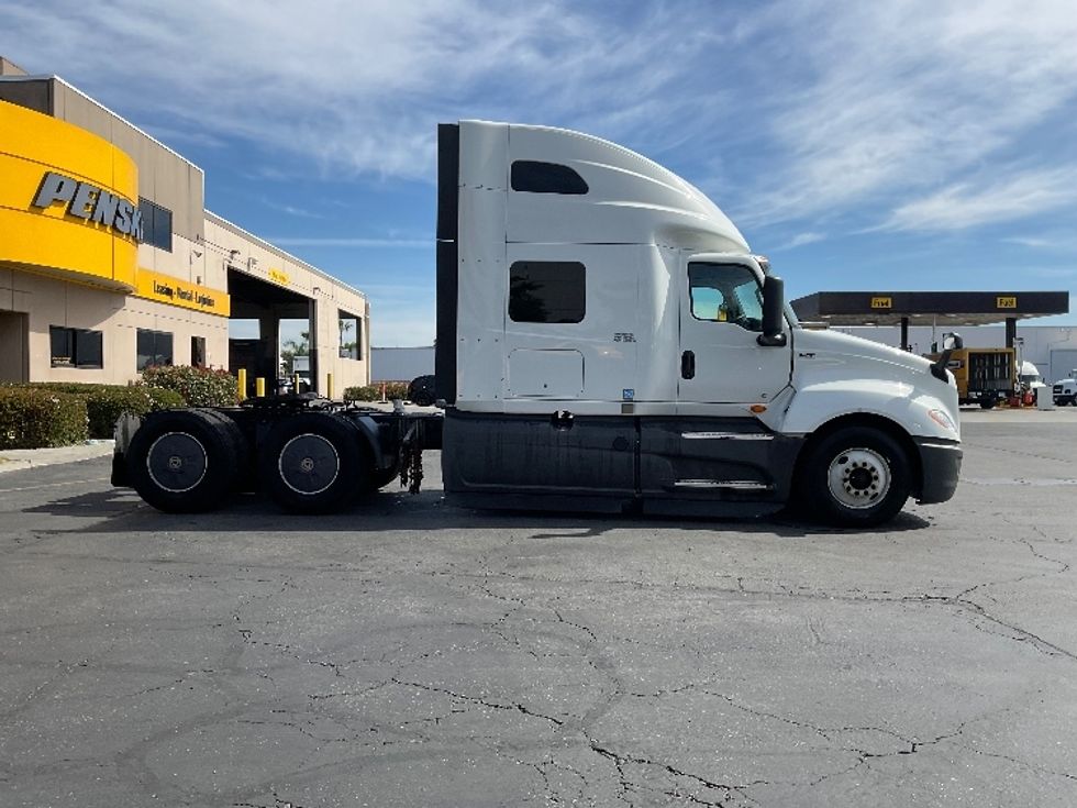 Sleeper Tractor-Heavy Duty Tractors-International-2023-LT625-Fontana-CA-624,610\n\t\tmiles-$ 49,250 - Image 8