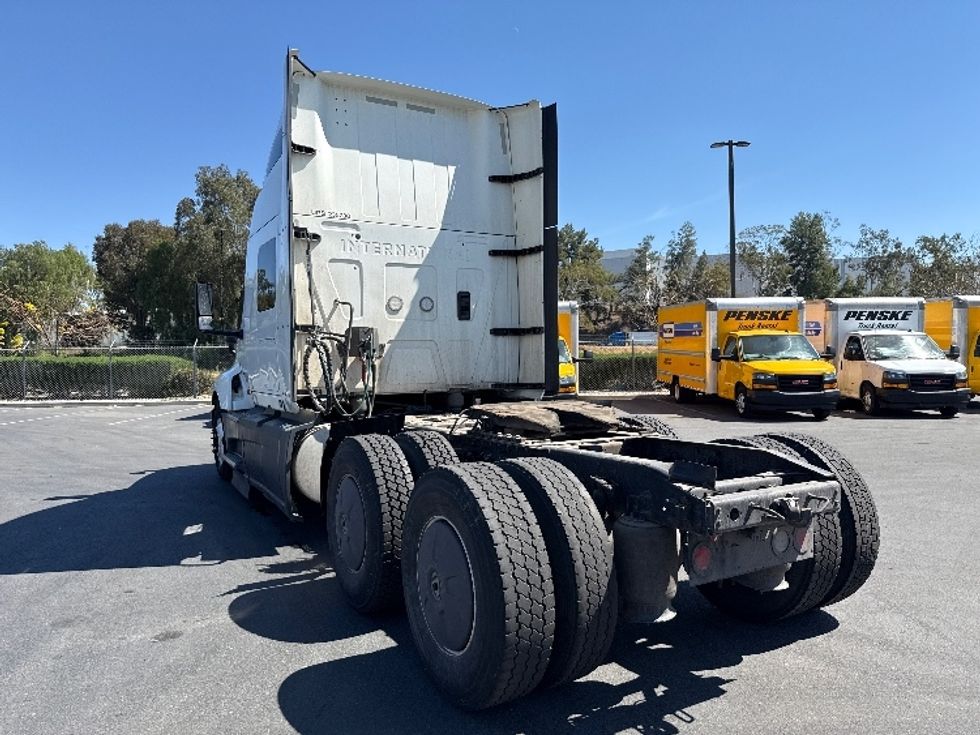 Sleeper Tractor-Heavy Duty Tractors-International-2023-LT625-Fontana-CA-627,086\n\t\tmiles-$ 49,000 - Image 5